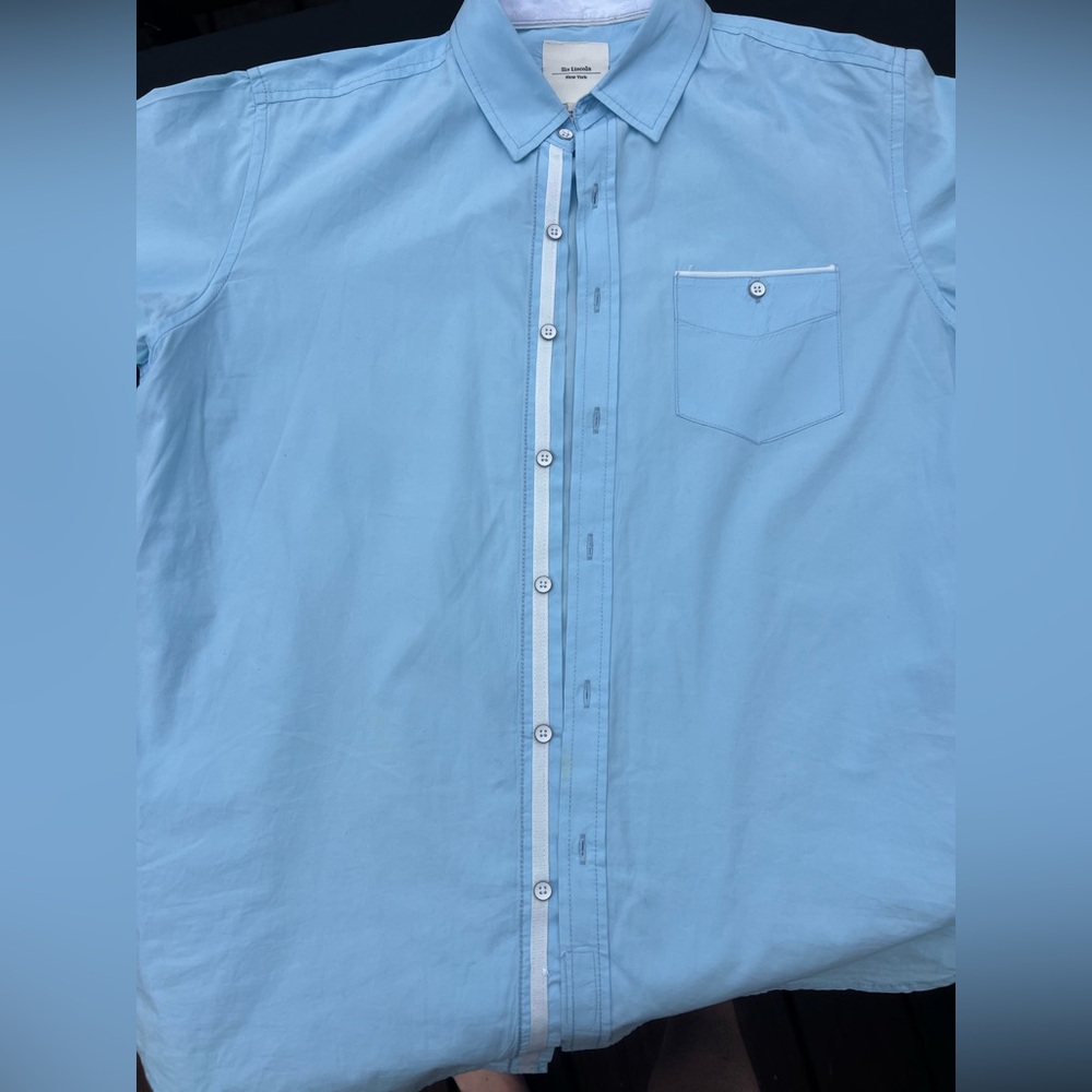 Six Lincoln New York Men's Large Light Blue Casual Button Down Preppy shirt
